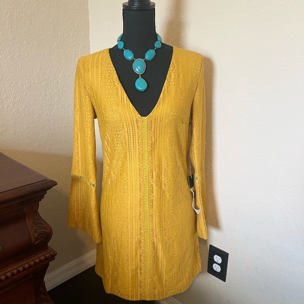 Boutique Gold Dress sz M